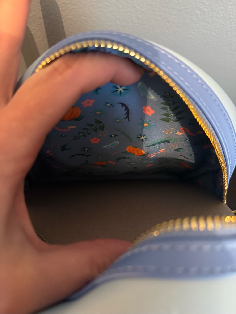 Disney x Loungefly Cinderella Pumpkin Carriage Mini Backpack - Light Blue - Picture 8 of 8